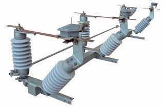 Imagen de CUCHILLA OPERACION EN GRUPO 15 KV 630A MONTAJE HORIZONTAL ACCIONAMIENTO CON MANERAL IUSA
